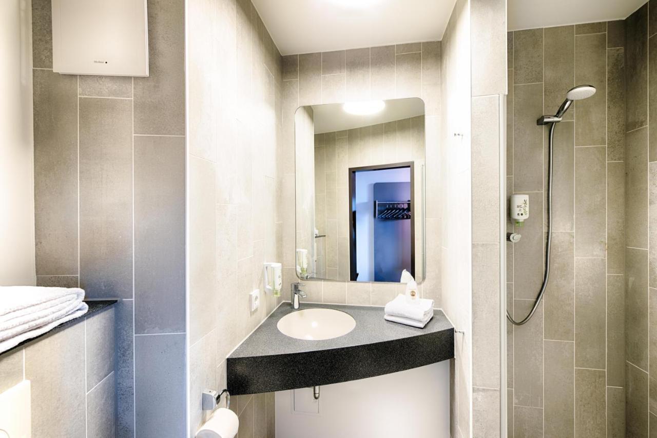 B&B Hotel Ульм Экстерьер фото